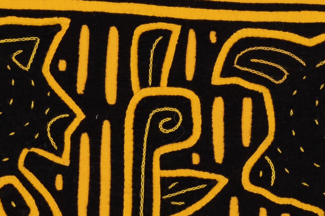 Black Yellow Rainforest Jungle Critter Mola