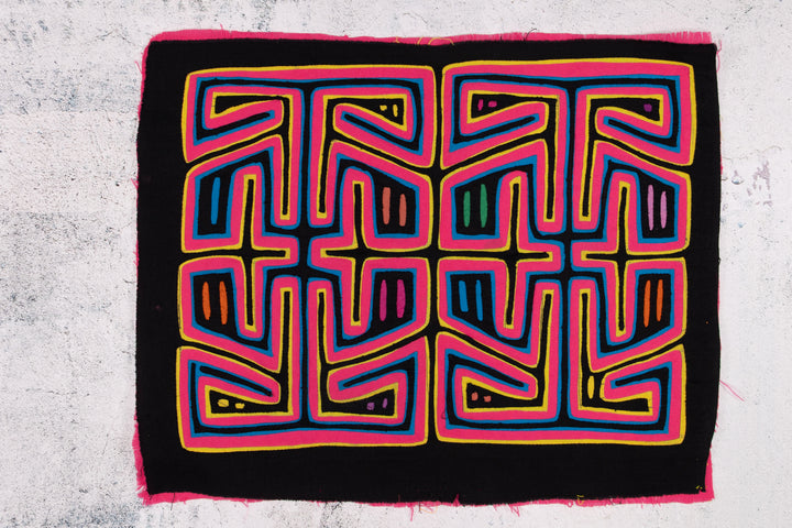 Black Pink Pleasure Palace Mola
