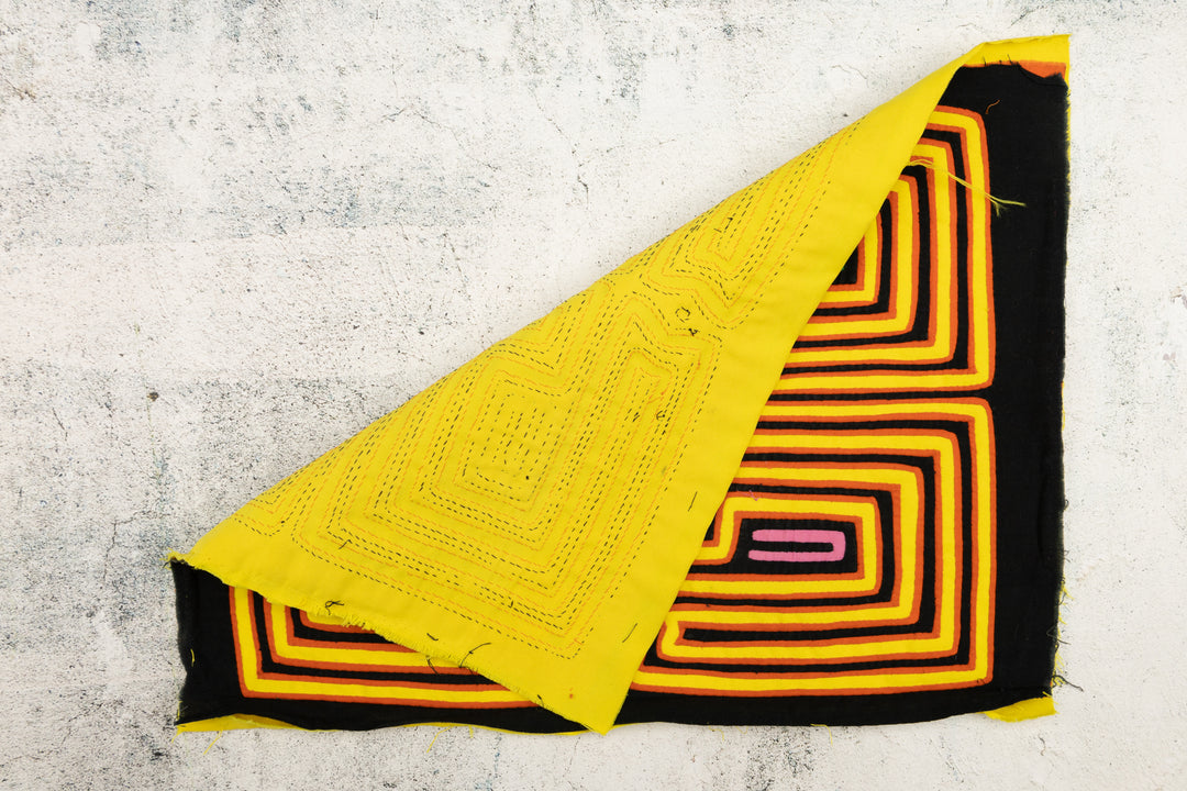 Golden Squares Mola+