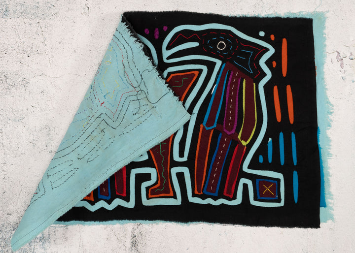 Blue Red Gossip Bird Mola