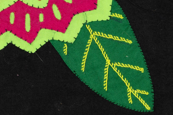 Green And Pink Flower Molita
