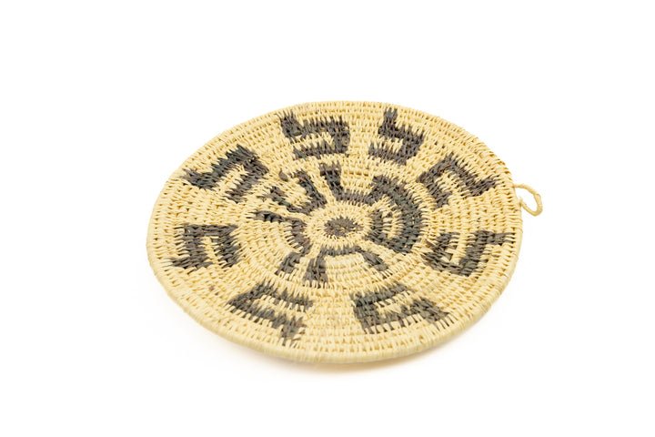 Hand woven plate basket from Panama. gray and white colors. Wall decoration. Indigenous artists Panama.