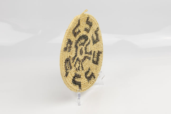 Hand woven plate basket from Panama. gray and white colors. Wall decoration. Indigenous artists Panama.