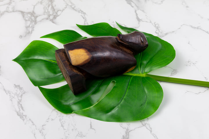 Rubberneck Figurine, Wood Carving