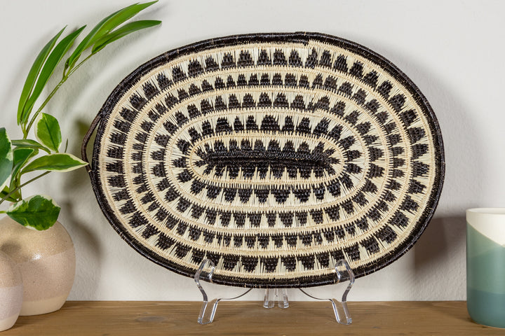 Black and White Oval-Shaped Basket Plate