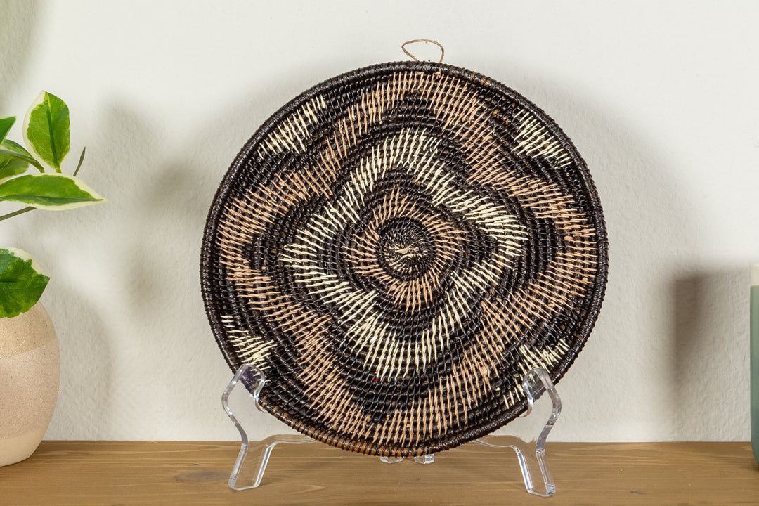 Galaxy Super Nova Black Hole Basket Plate