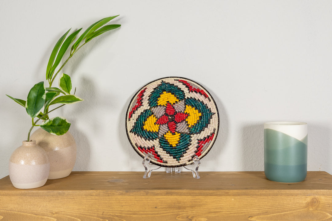 Red Center Flower Blossom Small Basket Plate