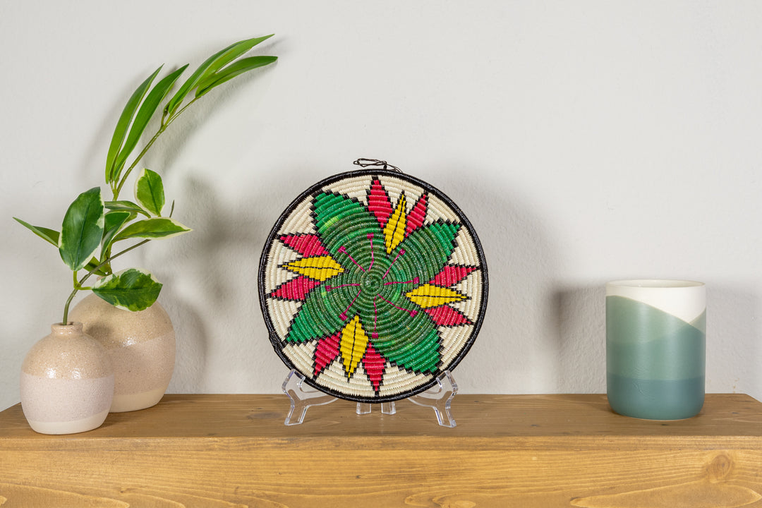 Broad Leaf Flower Small Basket Plate