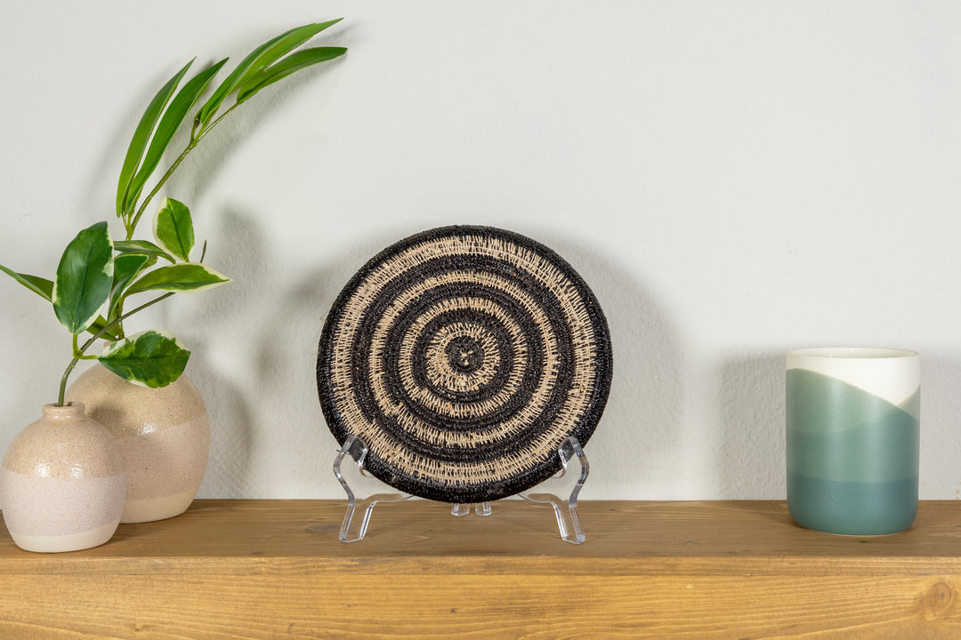 Black And White Small Basket Plate