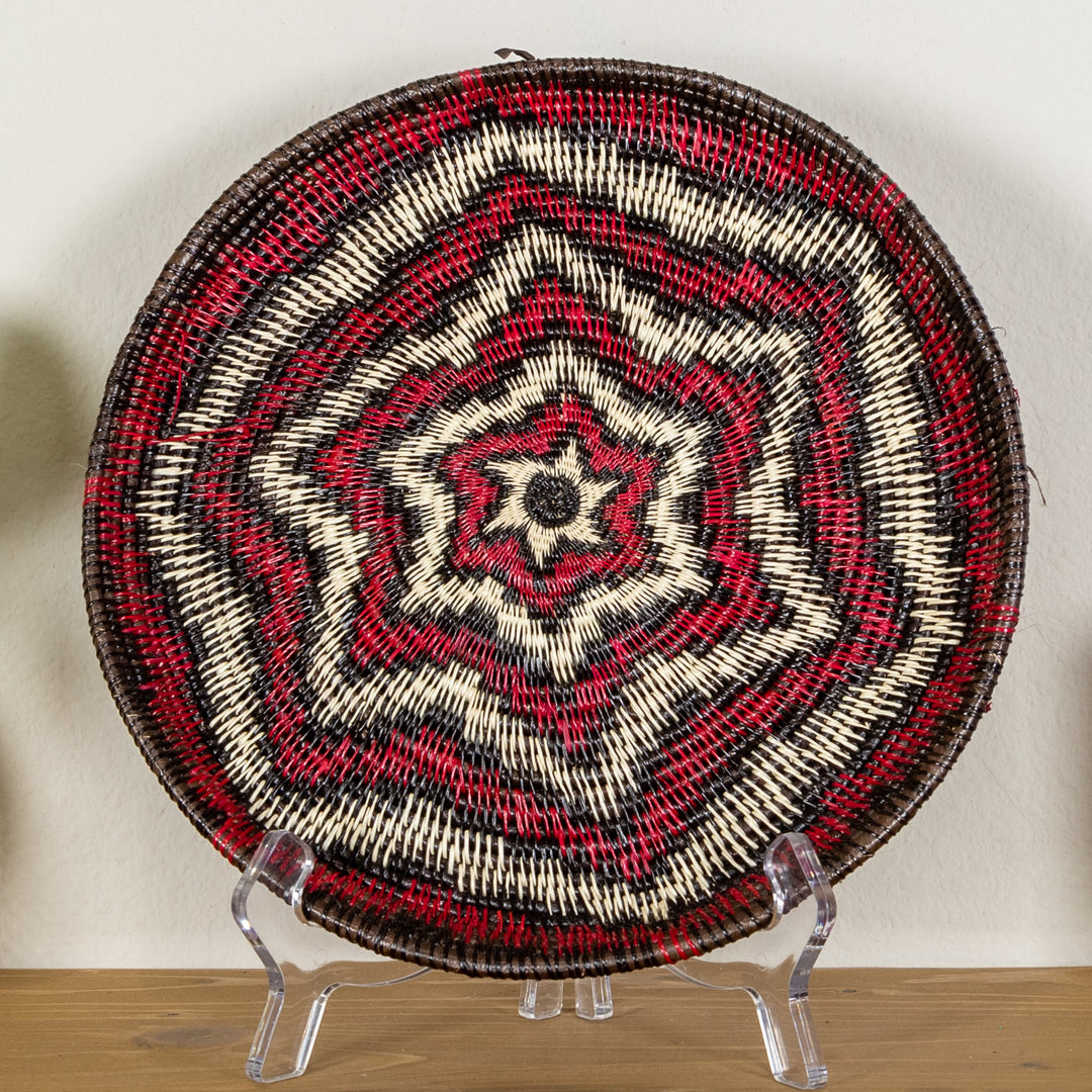 Black Red And White Super Nova Basket Plate