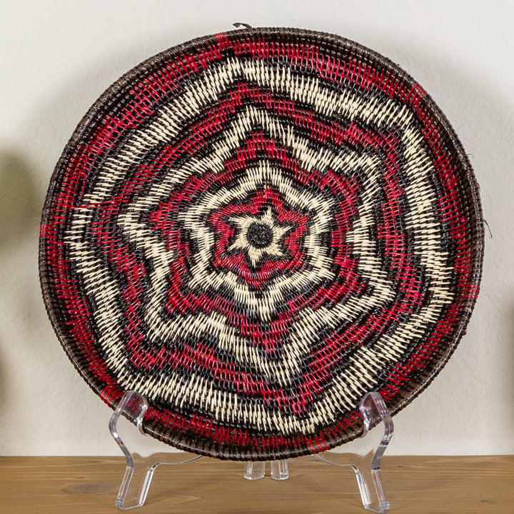 Black Red And White Super Nova Basket Plate