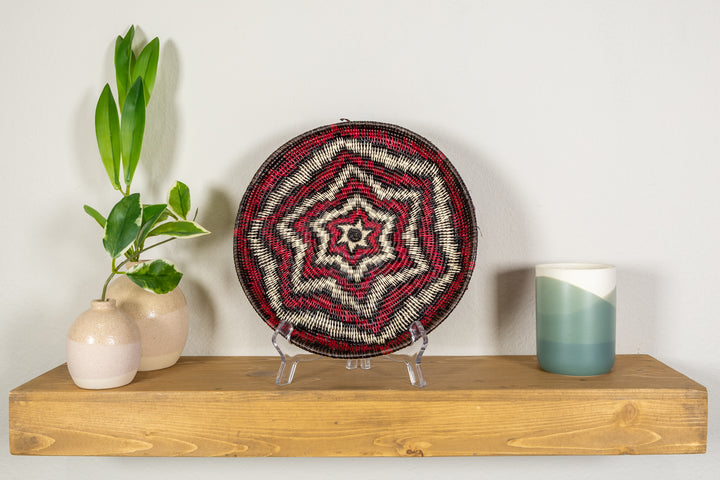 Black Red And White Super Nova Basket Plate