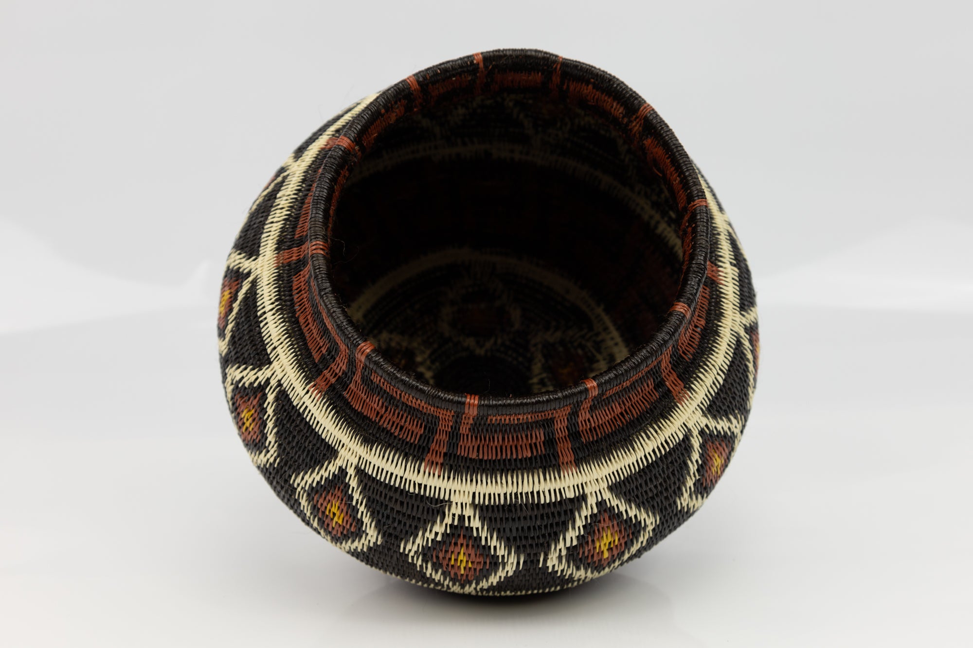 Greek Key Diamond Woven Basket