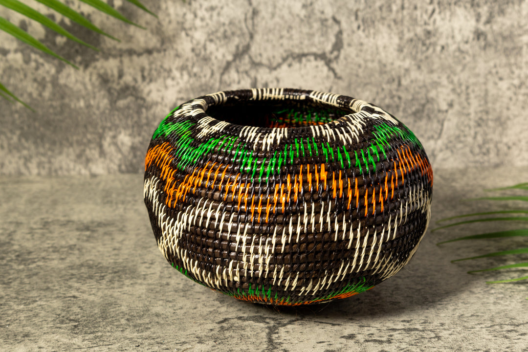 Coral Star Waves Woven Basket With Top