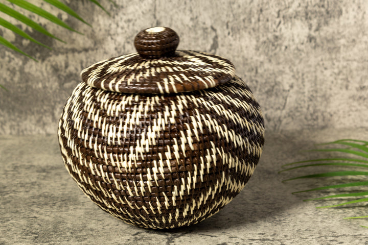 Gentle Waves Woven Basket With Top