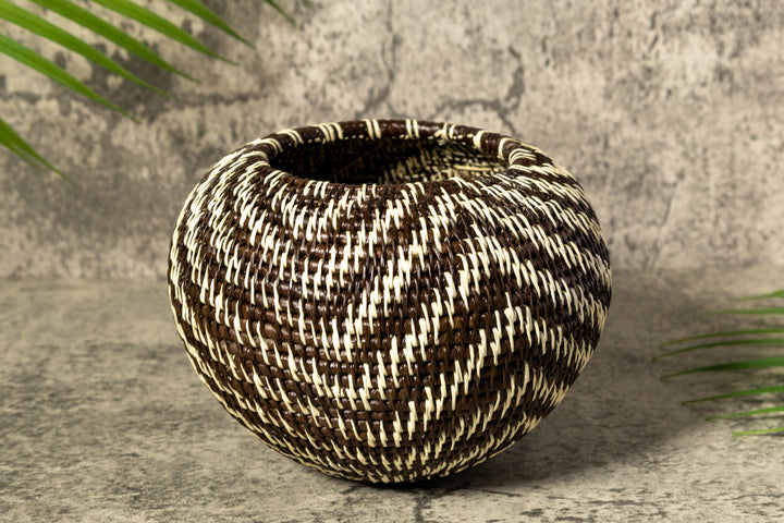 Gentle Waves Woven Basket With Top