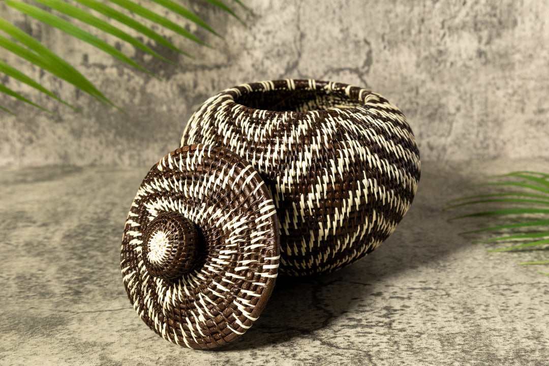 Gentle Waves Woven Basket With Top