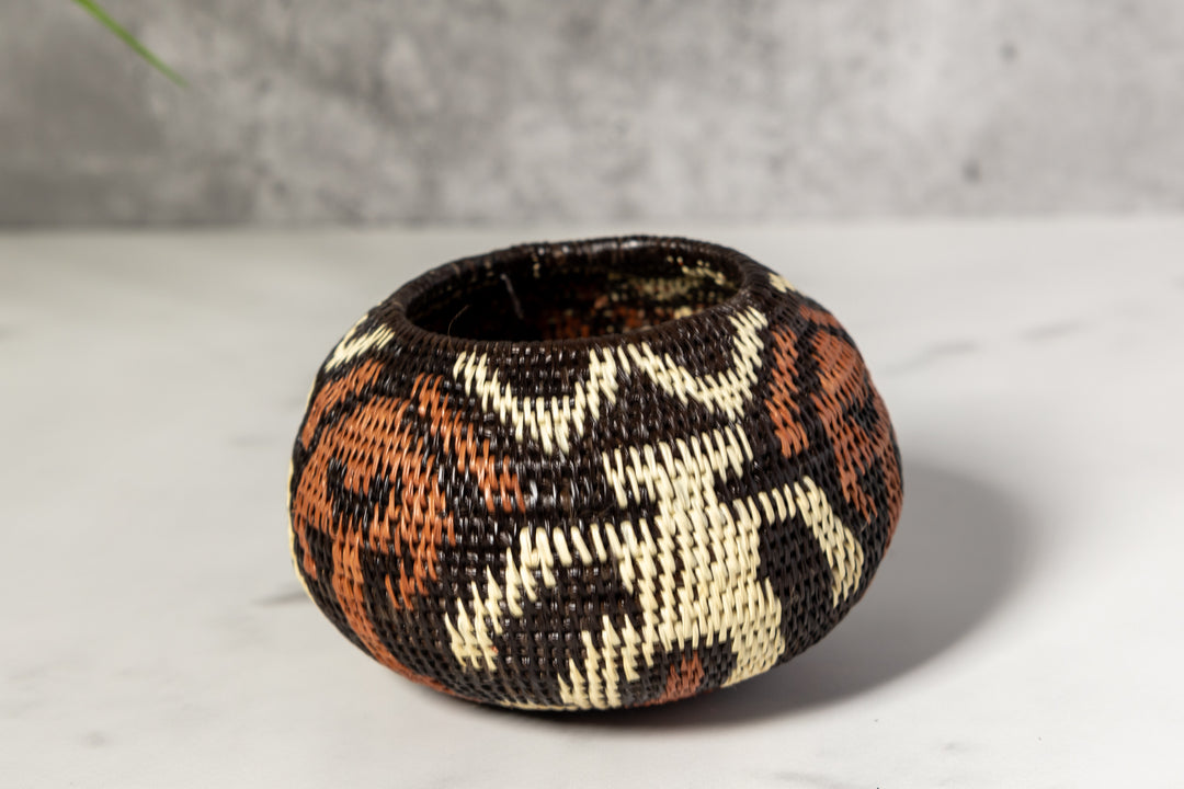 Human Cave Drawings Woven Basket With Top
