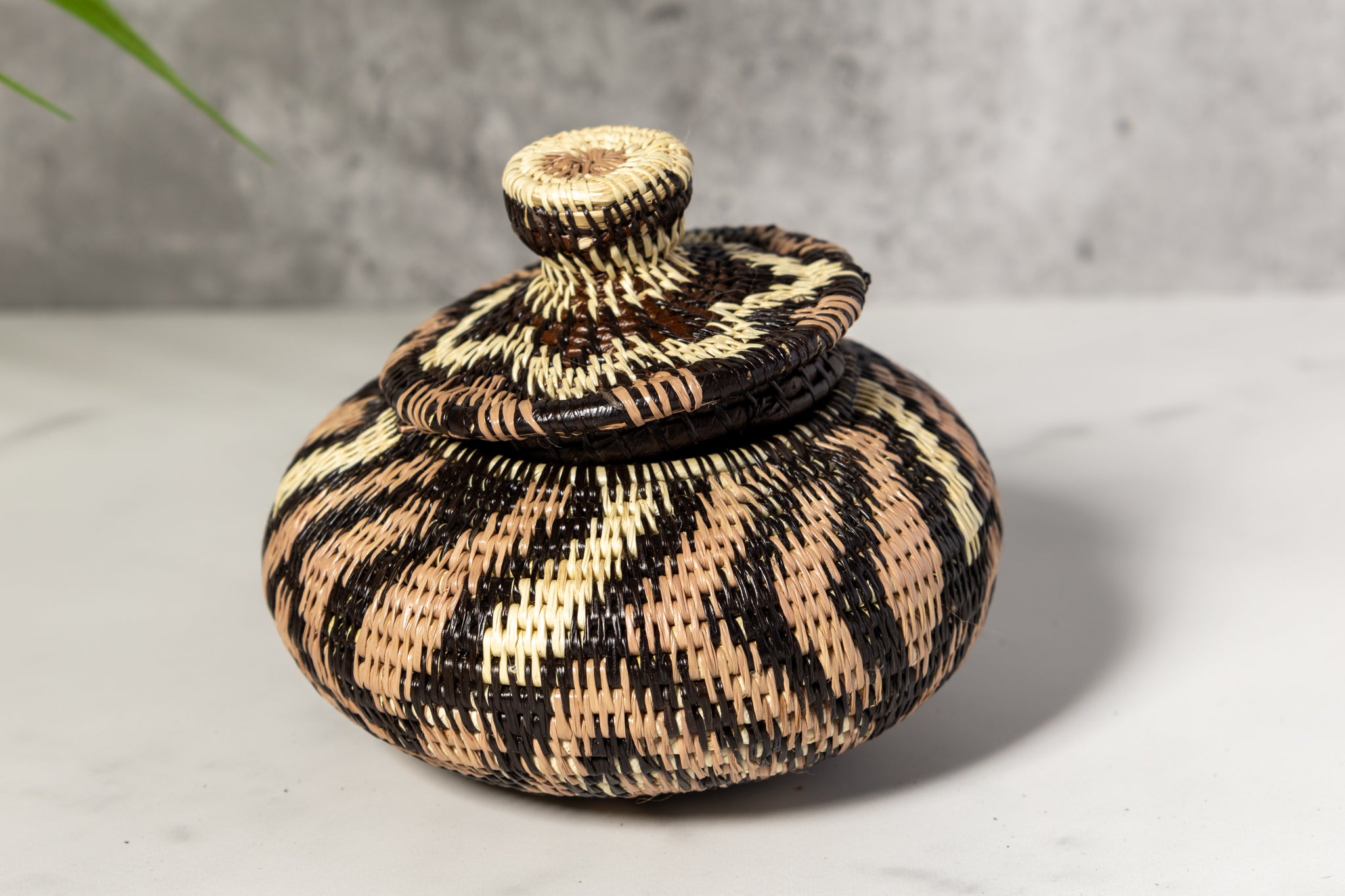 Brown Jungle Cascade Woven Basket With Top
