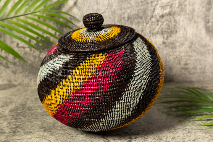 Silver Spiral Woven Basket With Top