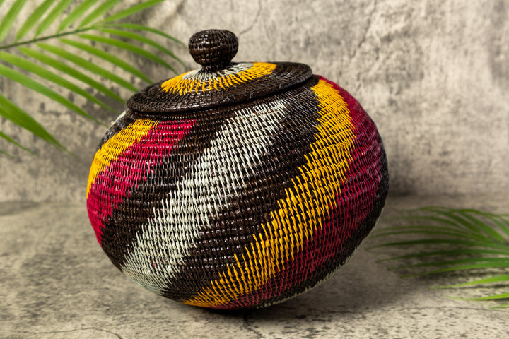 Silver Spiral Woven Basket With Top