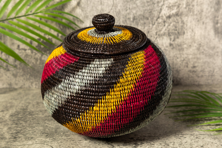 Silver Spiral Woven Basket With Top