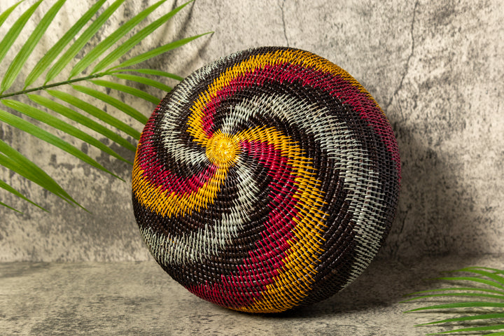 Silver Spiral Woven Basket With Top