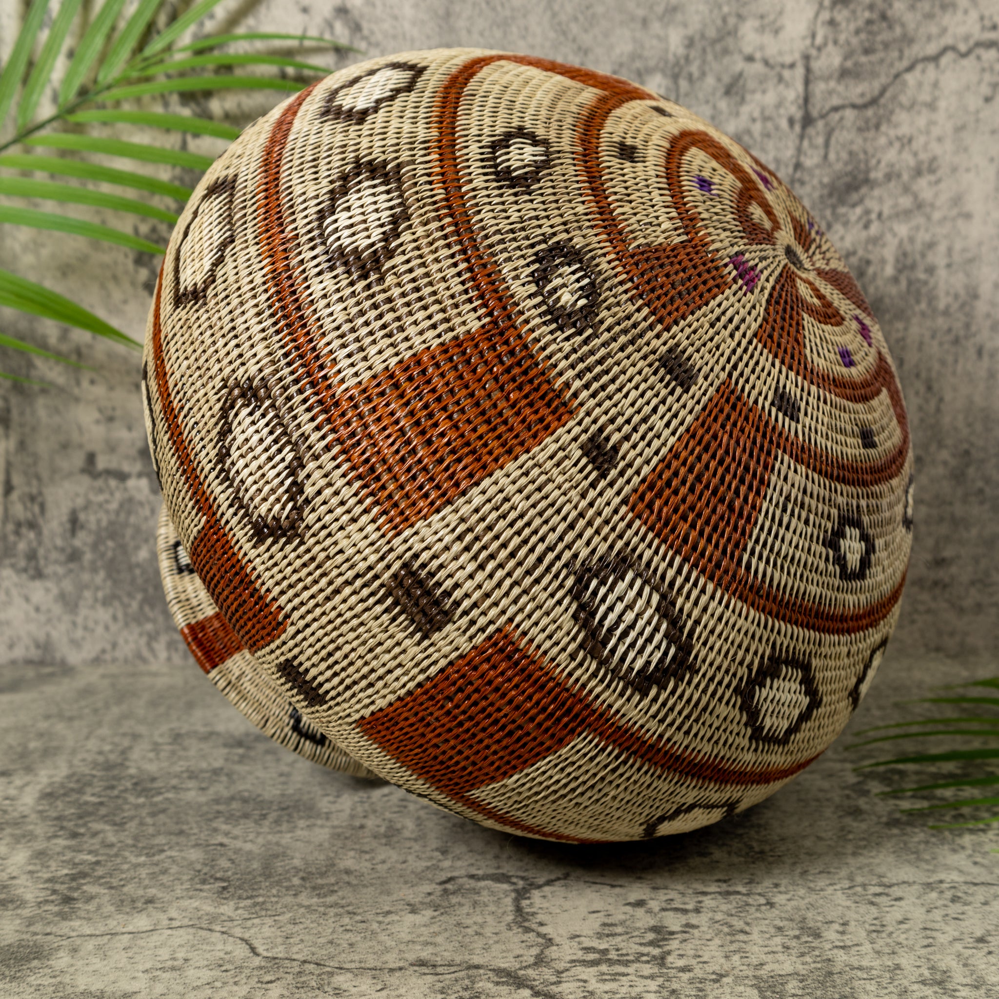 Large Rare Design Rainforest Basket