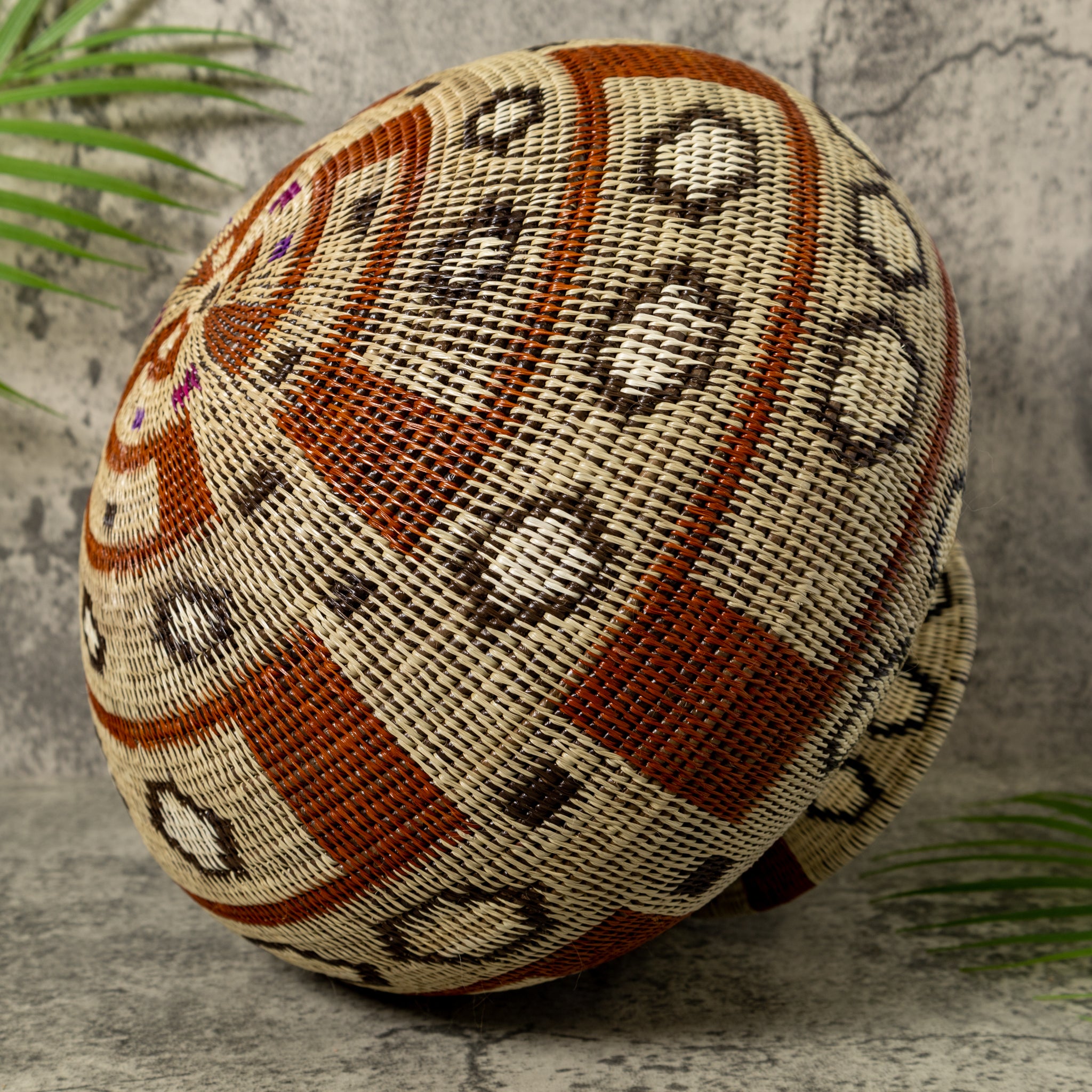 Large Rare Design Rainforest Basket
