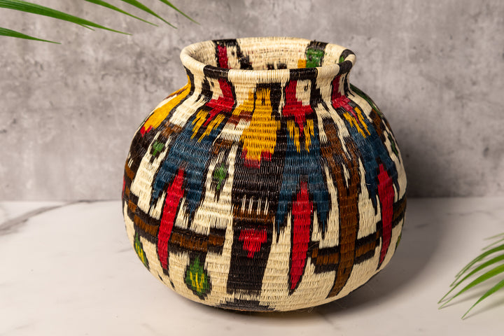 Toucan Parrot Macaw Quetzal Rainforest Basket
