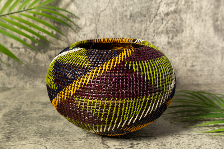 Green Swirl Woven Basket With Top