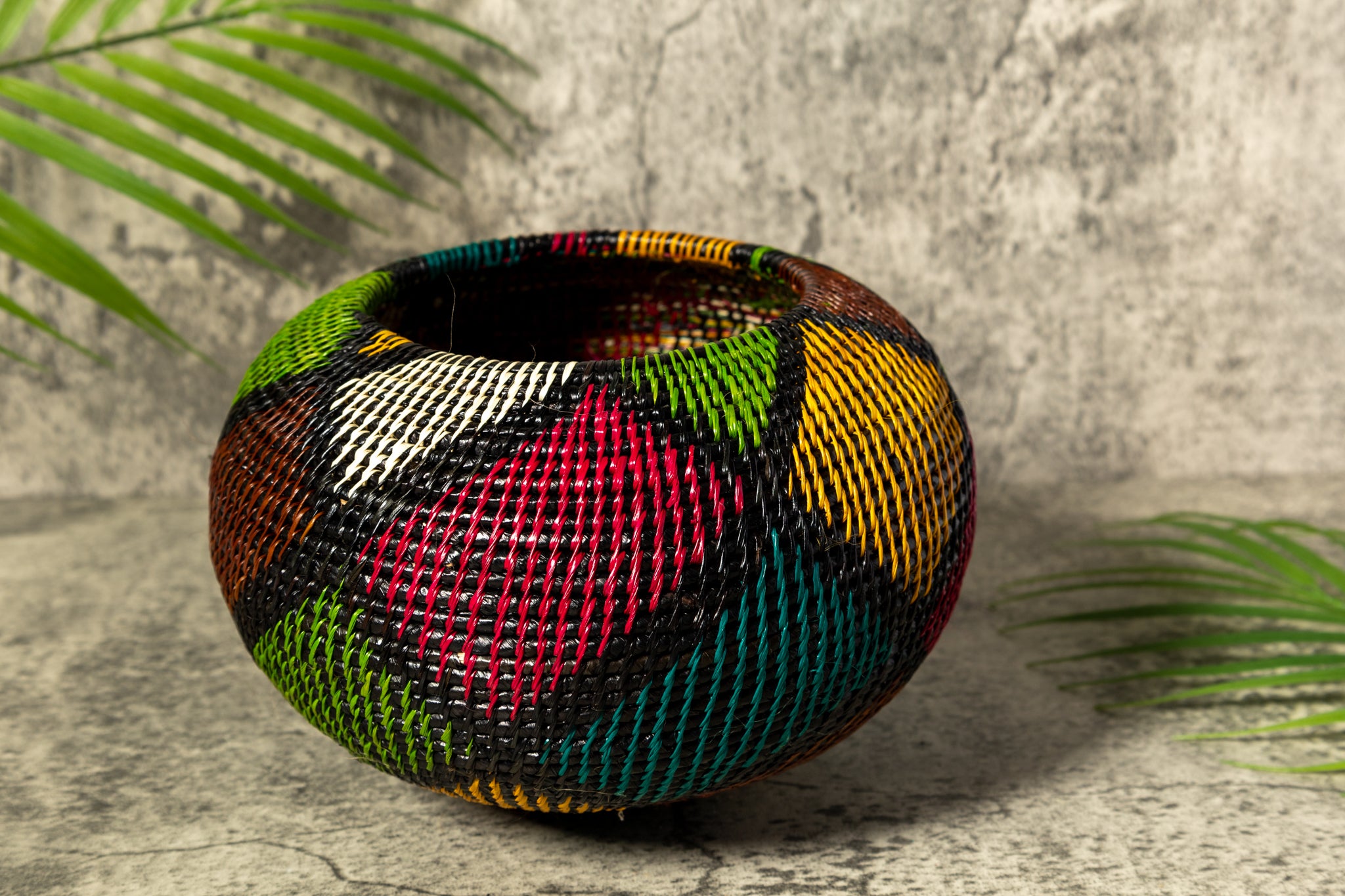 Rainbow Colors Fish Net Woven Basket With Top