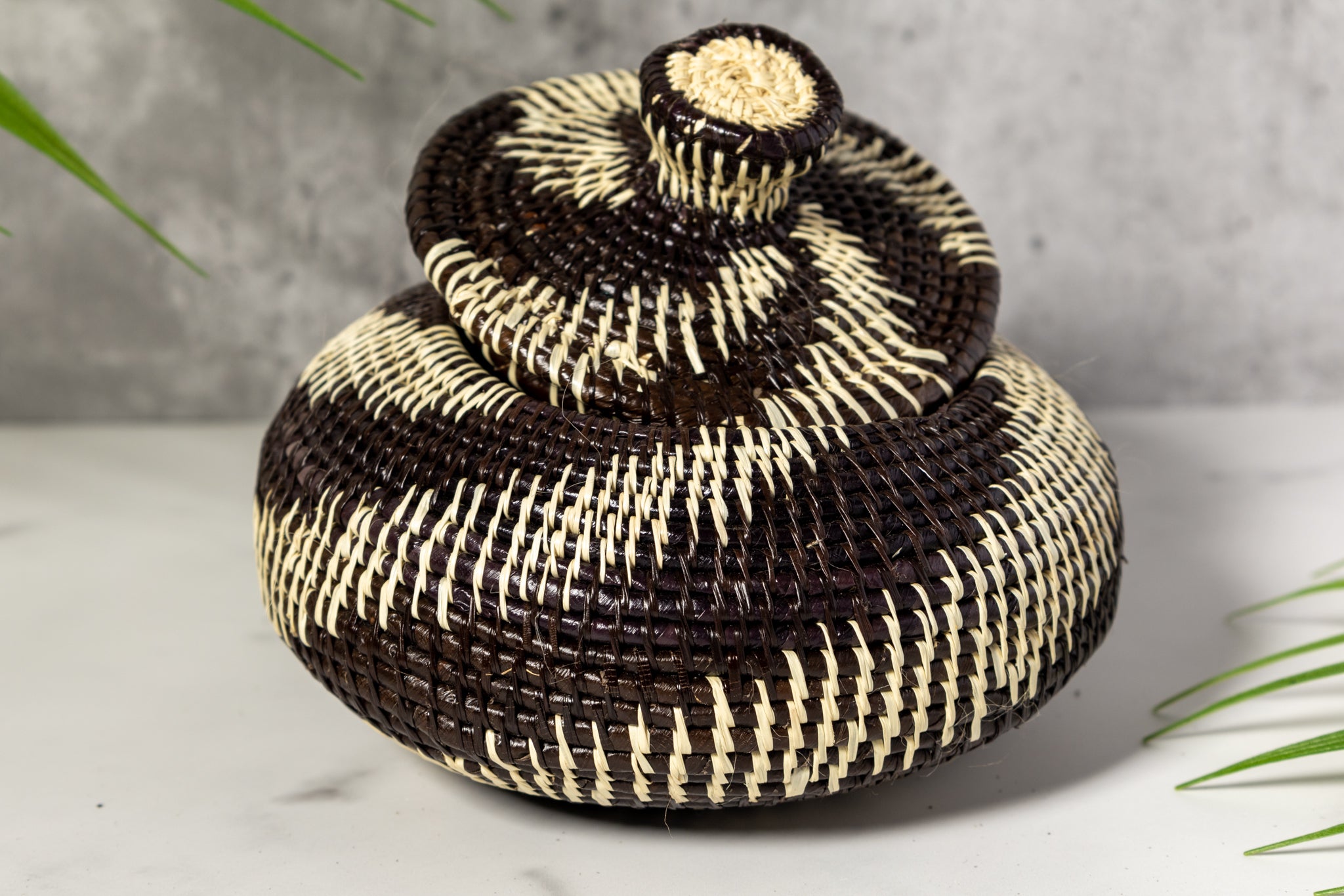 Jungle Fusion Spiral Basket With Top