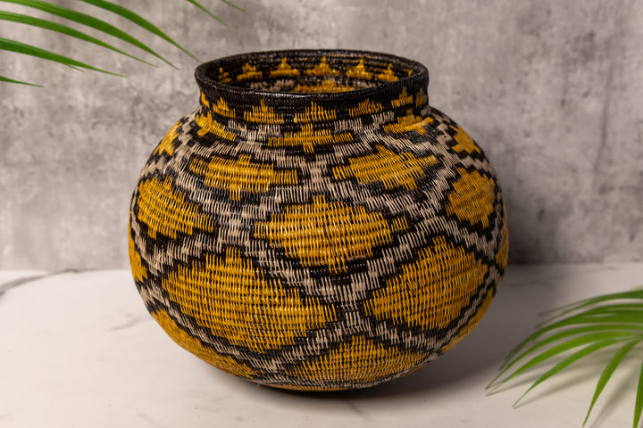 Golden Diamond Netting Rainforest Basket