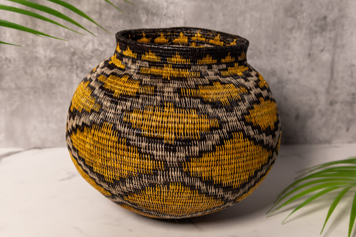 Golden Diamond Netting Rainforest Basket