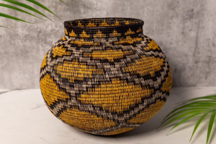 Golden Diamond Netting Rainforest Basket
