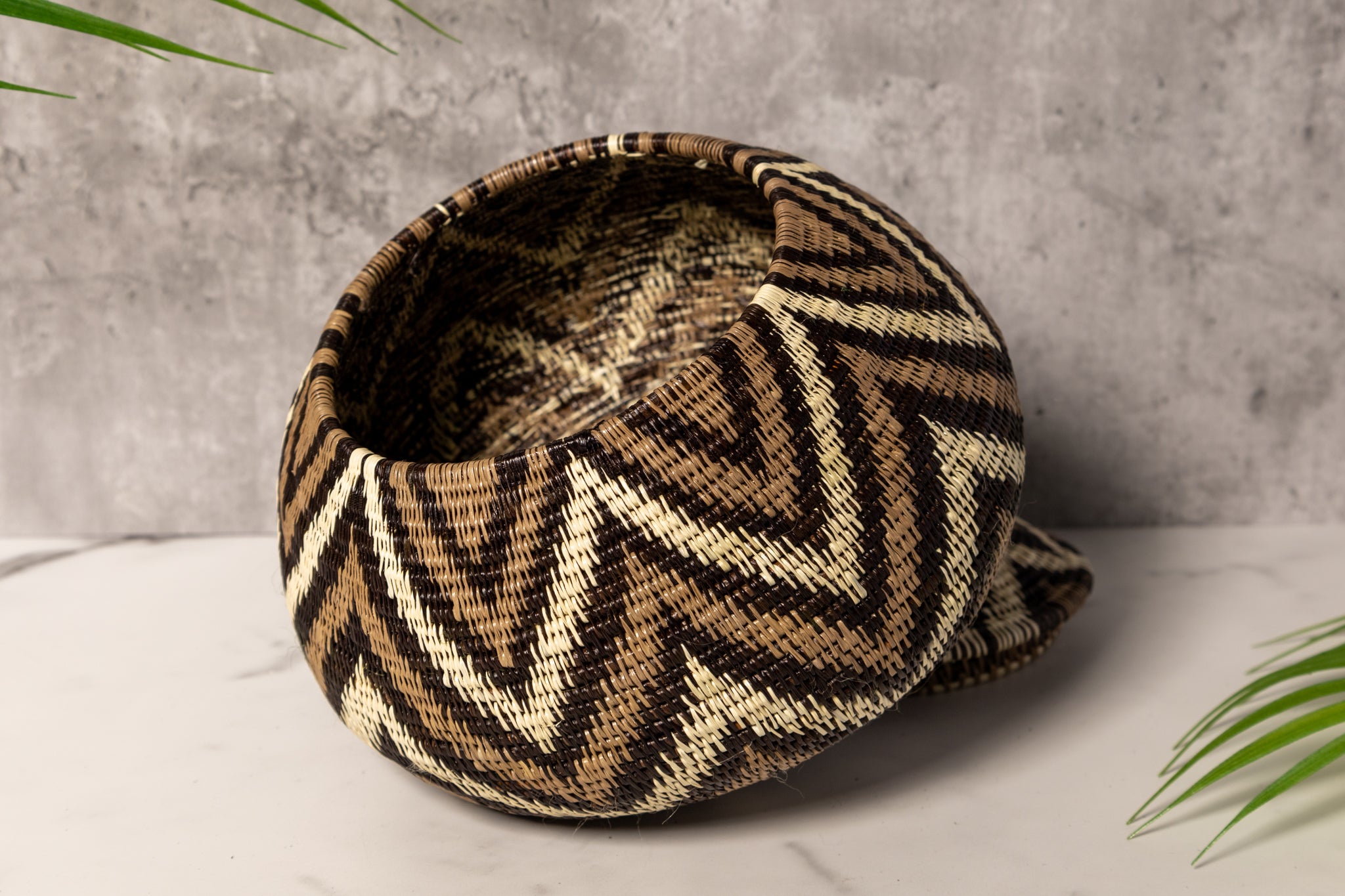 Angry Seas Rainforest Basket With Top
