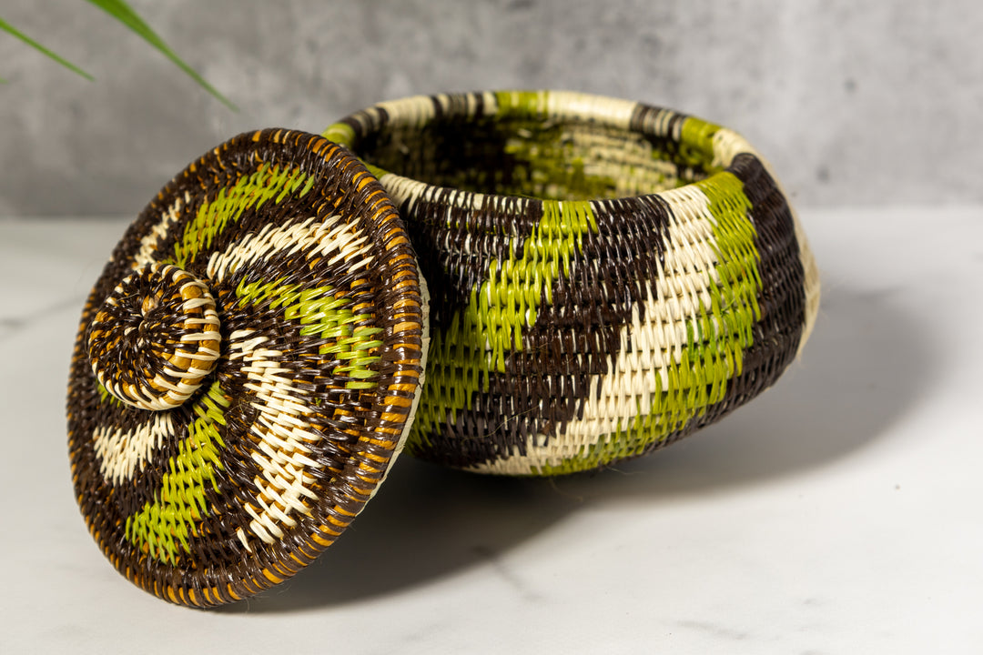 Green Forest Swirl Basket With Top