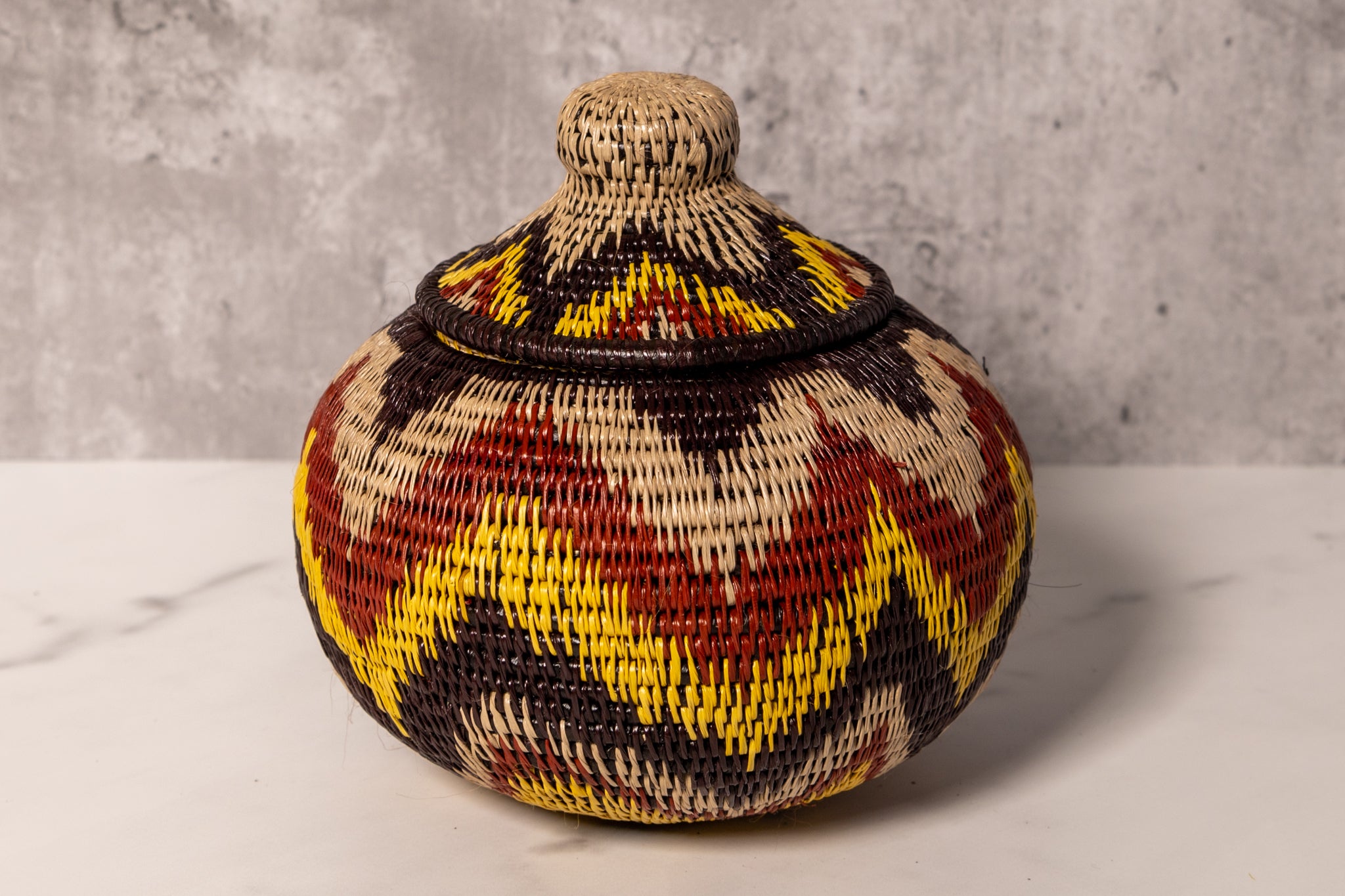 Angry Waves Woven Basket With Top