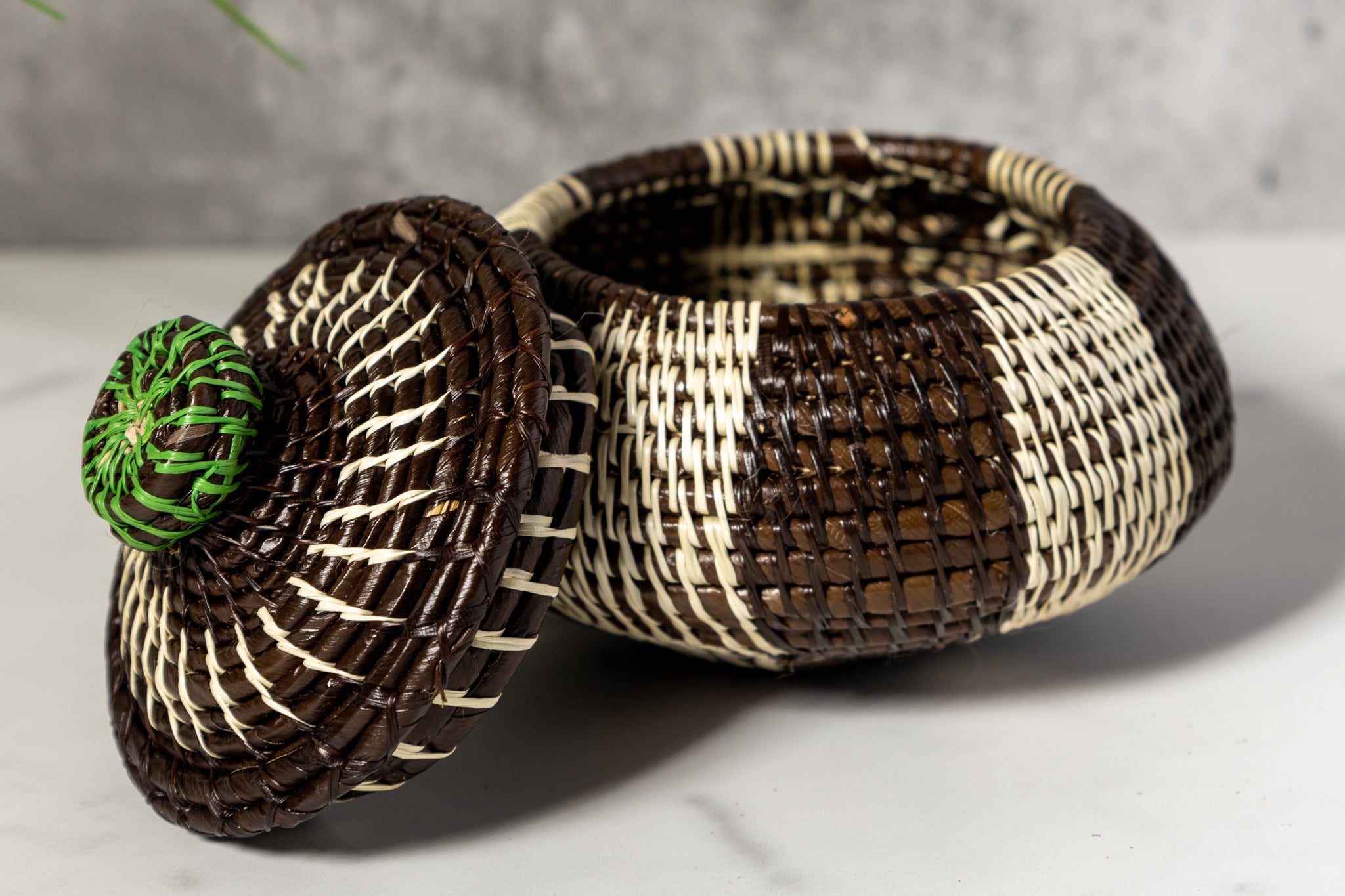 Black And White Rainforest Basket With Top