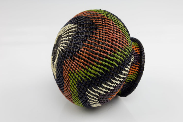 Hand Woven Classic Basket Made By Wounaan And Emberá Panama Indians. Bowl Basket, Woven Basket, Basket Decor, Woven Storage