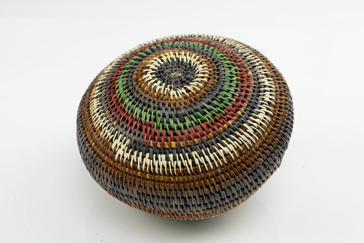 Hand Woven Basket with Top Made By Wounaan And Emberá Panama Indians. Bowl Basket, Woven Basket, Basket Decor, Woven Storage