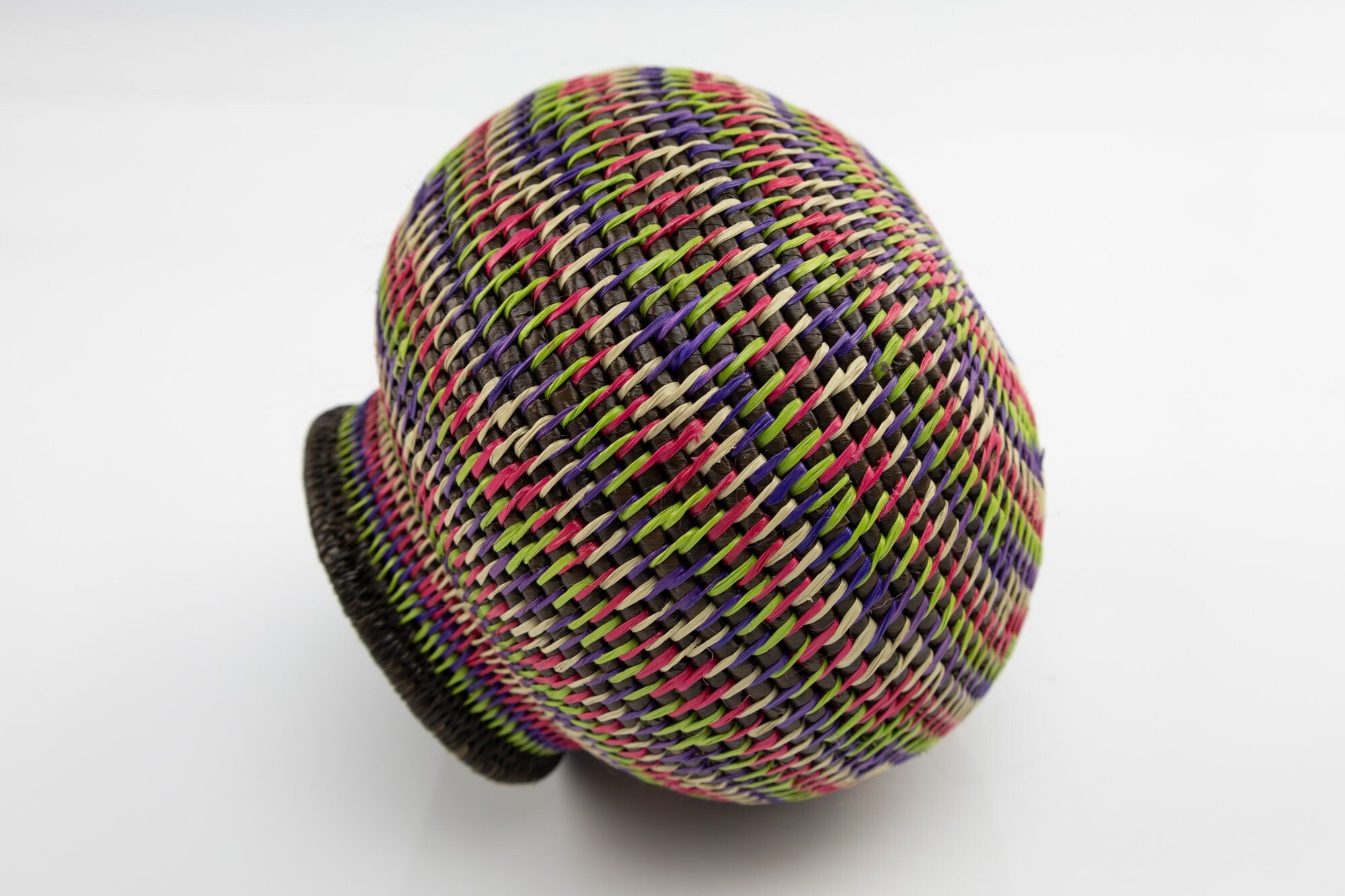Hand Woven Rainbow Basket Made By Wounaan And Emberá Panama Indians. Bowl Basket, Woven Basket, Basket Decor, Woven Storage