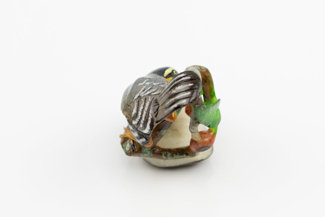 Hand Carved Oriole Bird Tagua Nut Made By Wounaan And Emberá Panama Indians. Animal Statue, Vegetable Ivory, Carving Miniature, Figurine